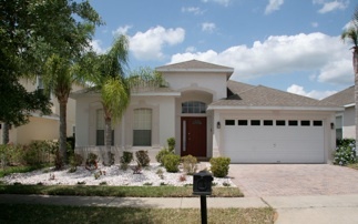 4 bedroom villa near Disney theme parks in Orlando